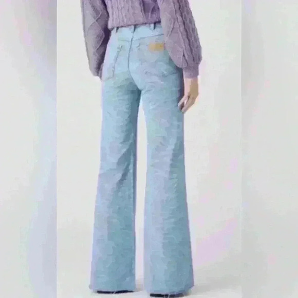 Free Peolple X WRANGLER WOMEN MEOW LASER TIGER WANDERER FLARE JEANS NWT 28,25,30 - Picture 14 of 15